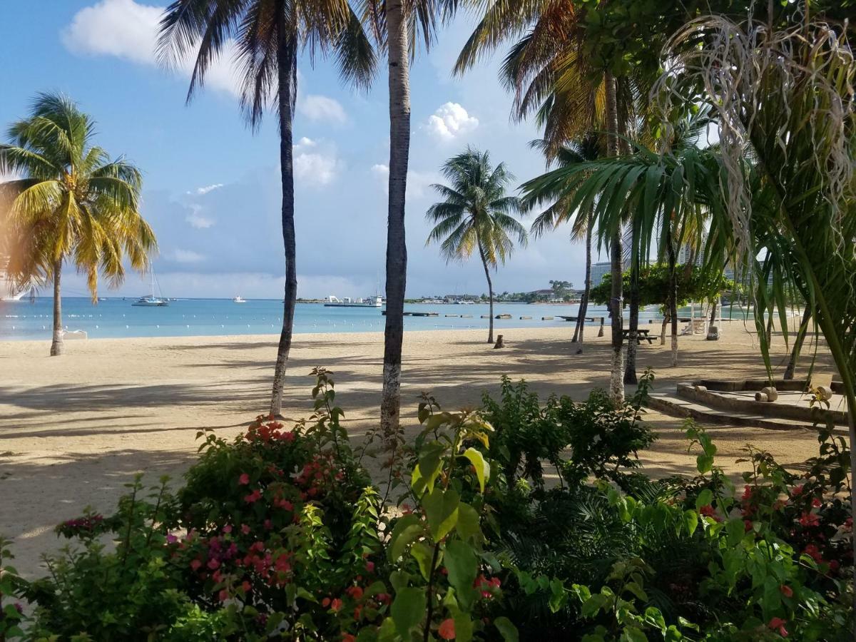 Rosi Ocean Sand Hotel Apt Ocho Rios Kültér fotó