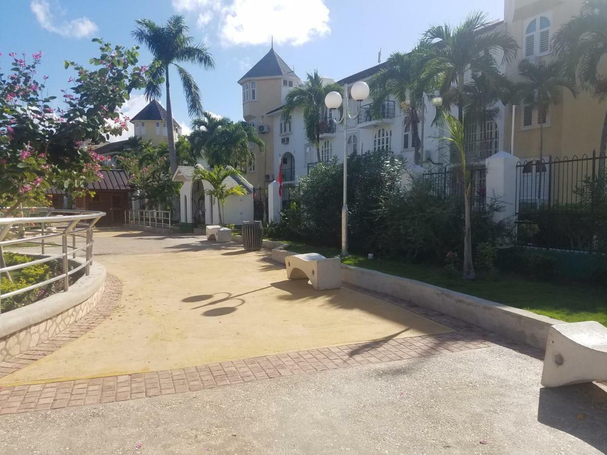 Rosi Ocean Sand Hotel Apt Ocho Rios Kültér fotó