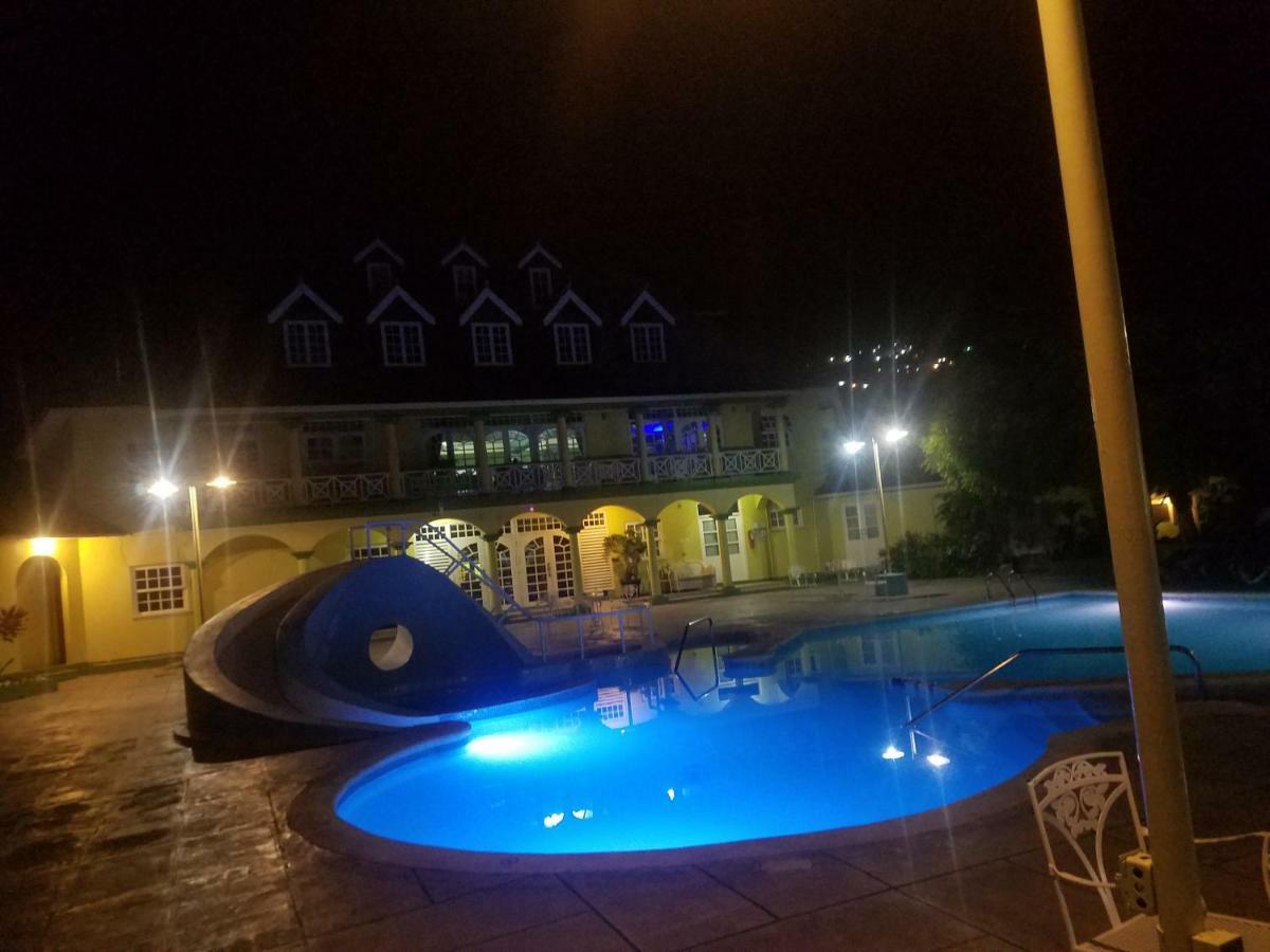 Rosi Ocean Sand Hotel Apt Ocho Rios Kültér fotó